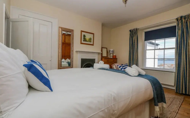 1 Dormer Villas