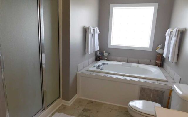 Sea What Happens 4 Br home by RedAwning