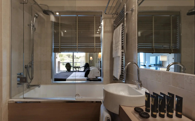 L'Ea Bianca Luxury Resort