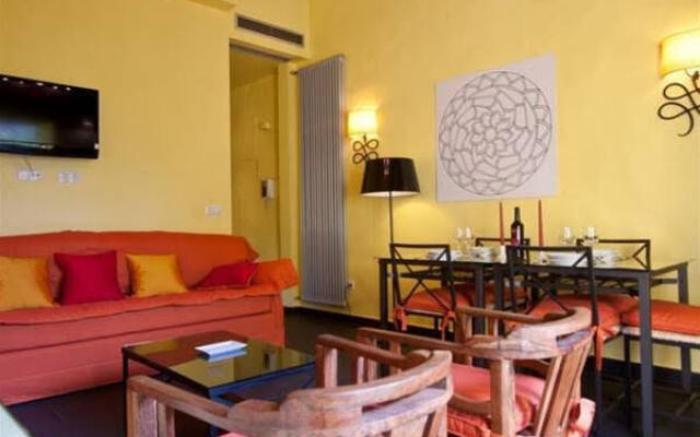 Flatsforyou Sorolla House