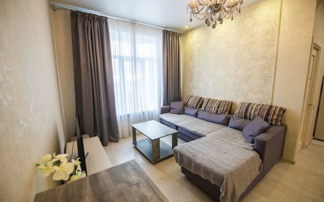 Апартаменты на ул. Комарова, 58-267