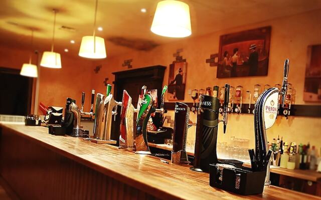 Reddans of Bettystown Luxury Bed & Breakfast, Restaurant and Bar
