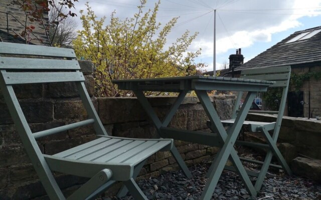 Inviting 2-Bed House in Hebden Bridge