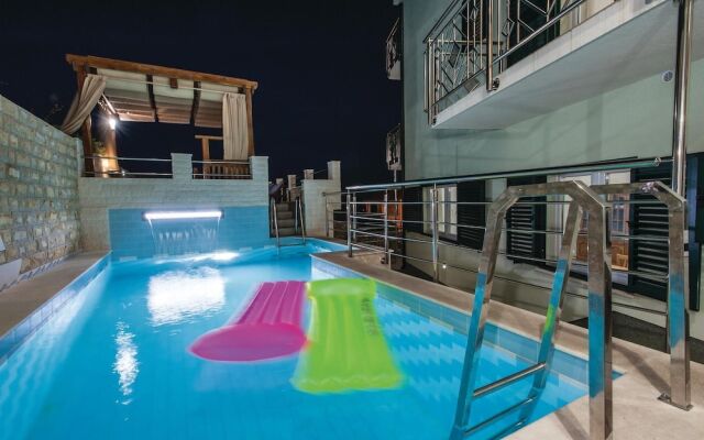 Nice Home in Sevid With 6 Bedrooms, Wifi and Outdoor Swimming Pool