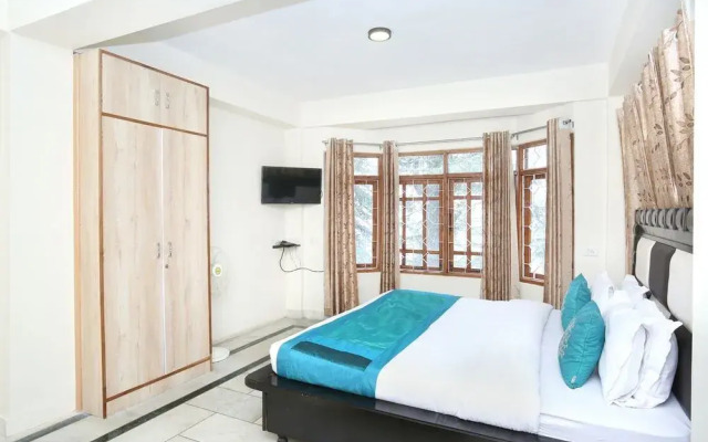 Oyo 11584 Home Modern Studio Apartment