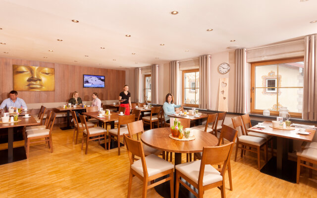 Hotel.Pension.Golingen