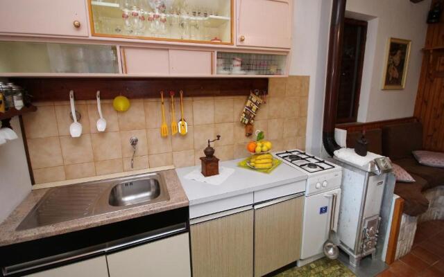 Green Area Stone House