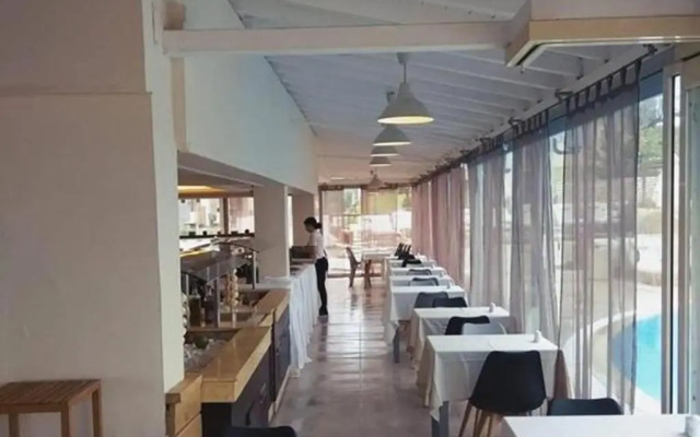 Akron Seascape Resort