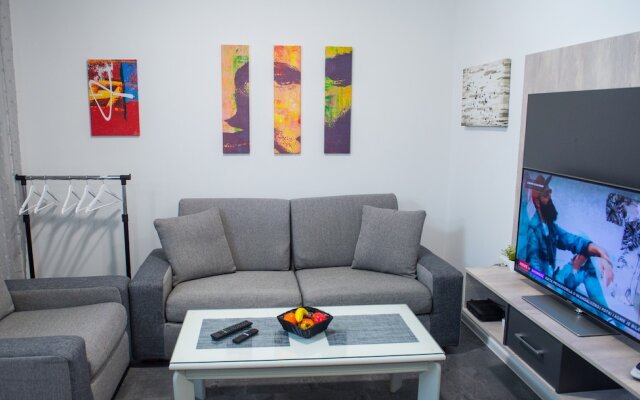 Cozy apartment in Old Town with parking