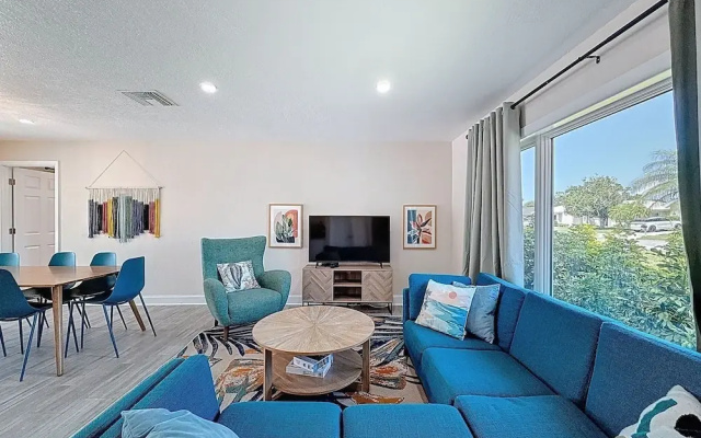 2631 Cedarglen Drive