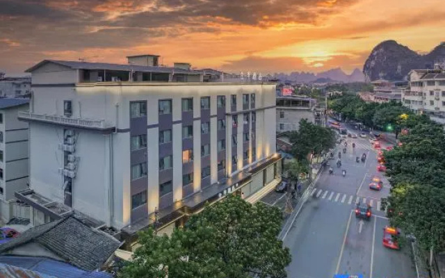 JI Hotel (Guilin Xiangbi Shan Scenic Area Jiefang Bridge)