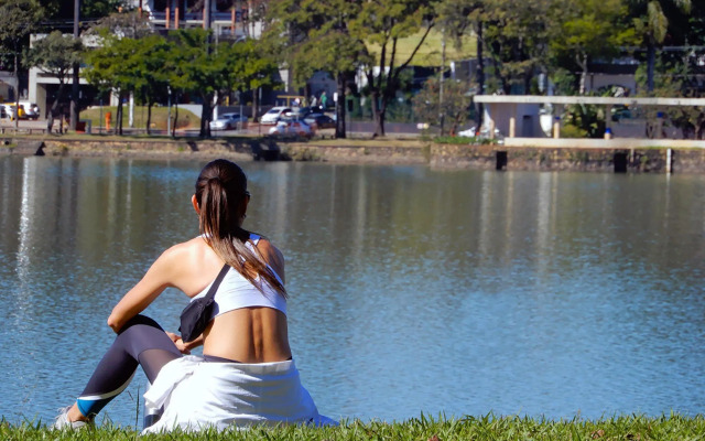 Jacuzzi Privativa e Vista a Lagoa da Pampulha