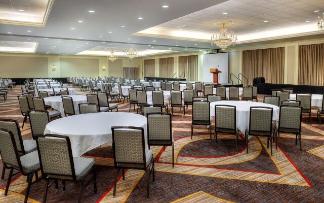 Sheraton Westport Chalet Hotel St. Louis