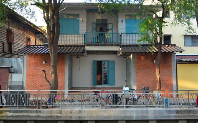 La Moon Hostel