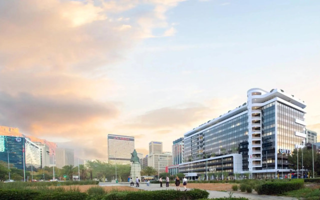 The Onyx Apartment Hotel by NEWMARK
