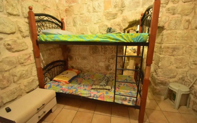 Chain Gate Hostel