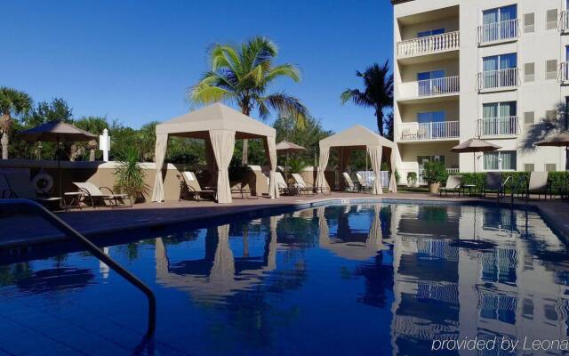 Holiday Inn Express Hotel Naples Downtown - 5th Avenue