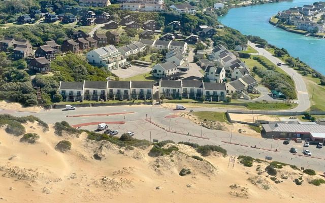 8 Settler Sands Beachfront Accommodation Sea View