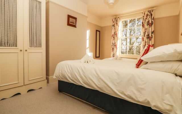 Penwarne Lodge