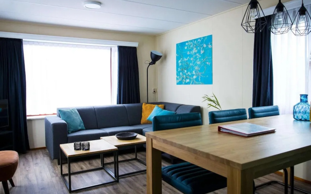 Chalet in Duinhoeve With Van Gogh Style