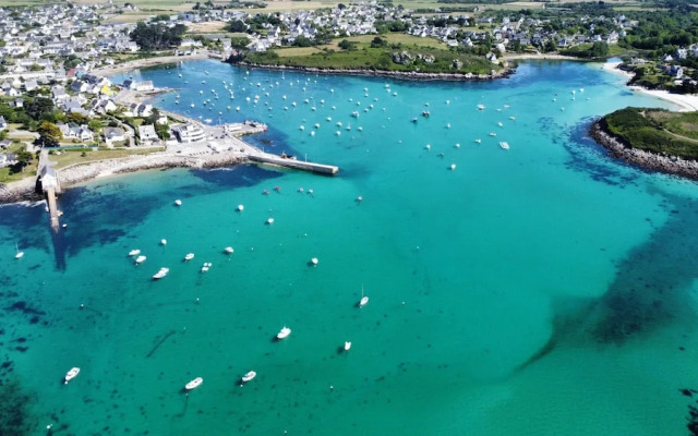 Small Cocoon for 2 by the sea