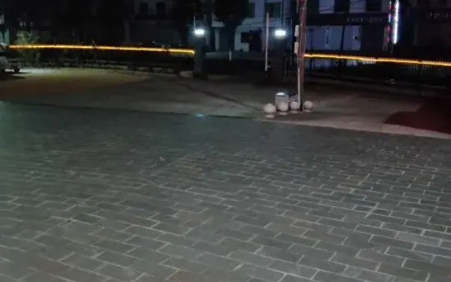 Jinli Business Hotel