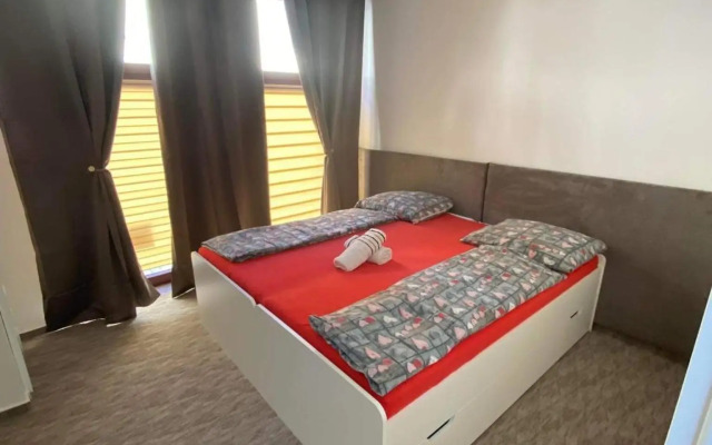 Centrum Apartman LEYLA I