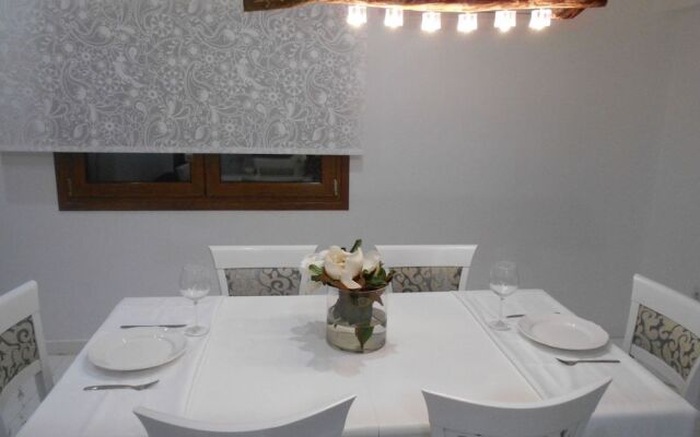 Kinira Beach Hotel
