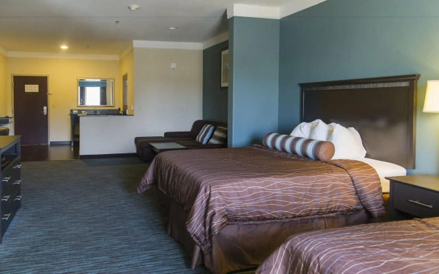 Red River Inn And Suites