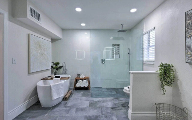 'the Melrose Sarasota' w/ Large Private Lanai