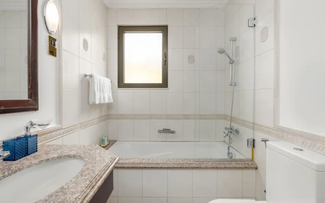 Exclusive 4BR Villa w Private Pool Beach