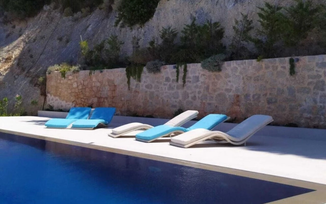 Okeanos Luxury Villas - Resort