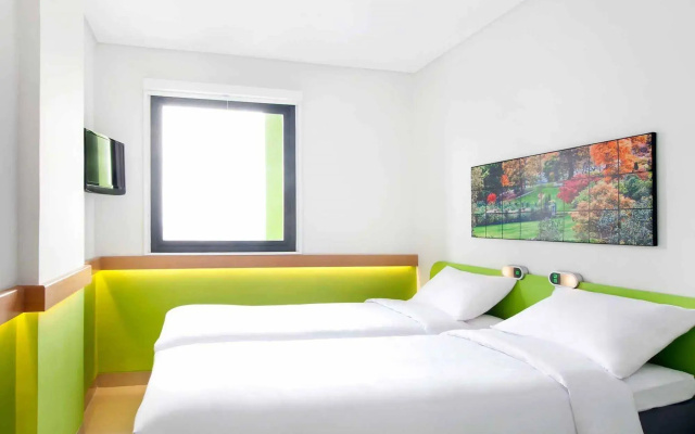 Mercure Jakarta Grogol