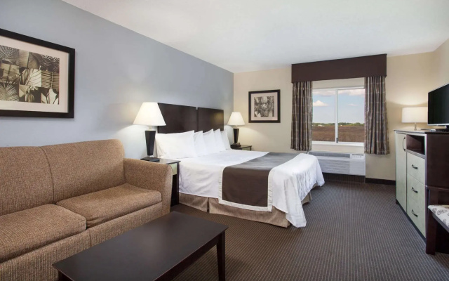 Baymont Inn And Suites Dale