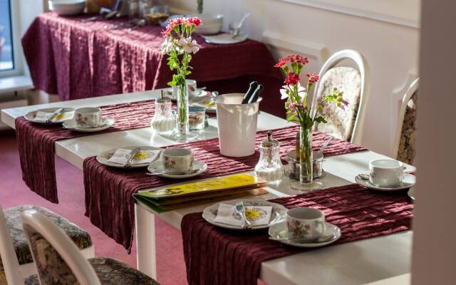Bäckerei-Café & Pension Estenfeld