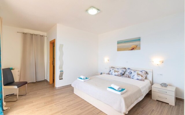 Nice Home in Crnja Luka With Wifi and 4 Bedrooms