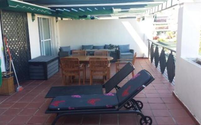 Bonito apartamento en Nueva Andalucia