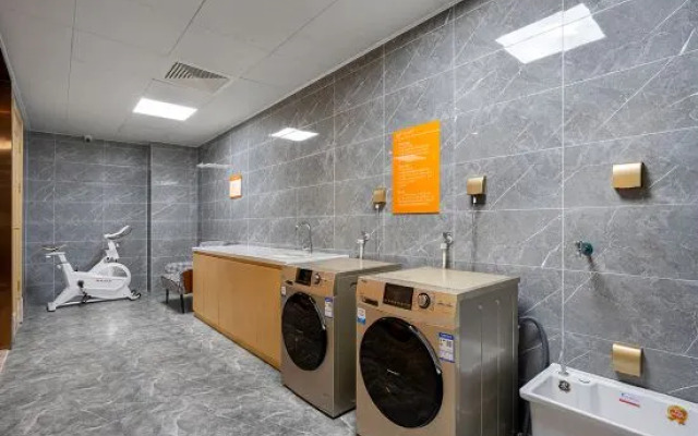 Vienna hotels （ Hebi sands international store）