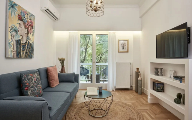 Trendy Living in Koukaki