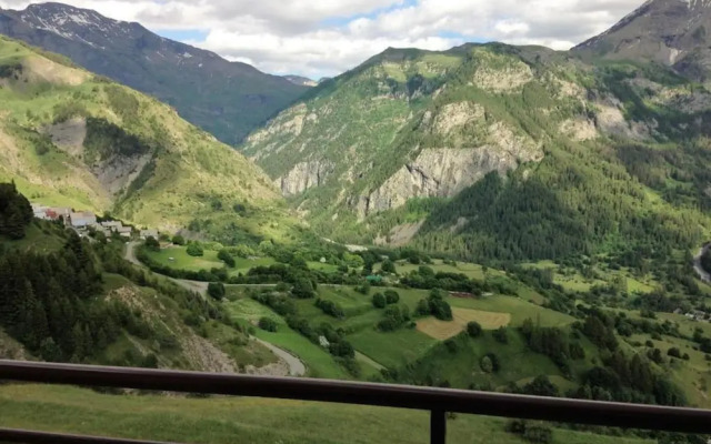 Apartment in Orcieres With Ski Slope Views