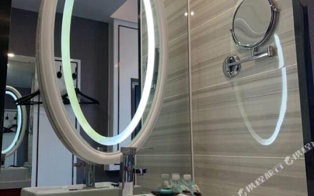 Xana Hotelle· Weifang Railway Station