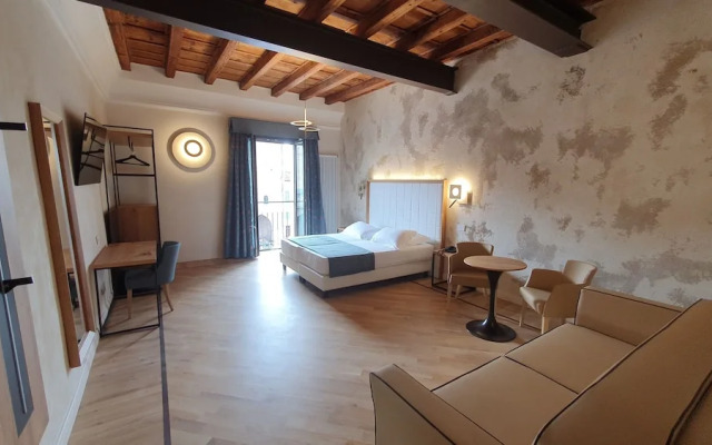Ca' Uberti Home Boutique , Mantegna Hotels