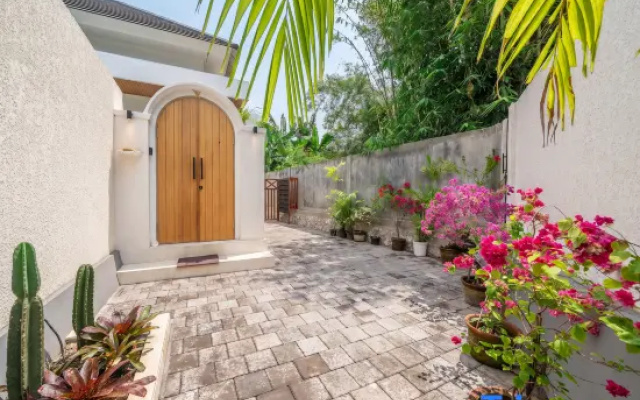 Mirragold - Amazing New 3BR Villa with Huge Pool & Jungle View