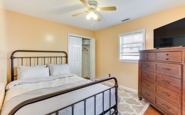 Keansburg Home w/ Private Hot Tub!