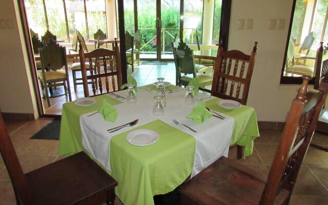 Hotel Villas Chicanna
