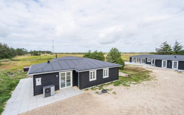 10 Person Holiday Home in Blavand