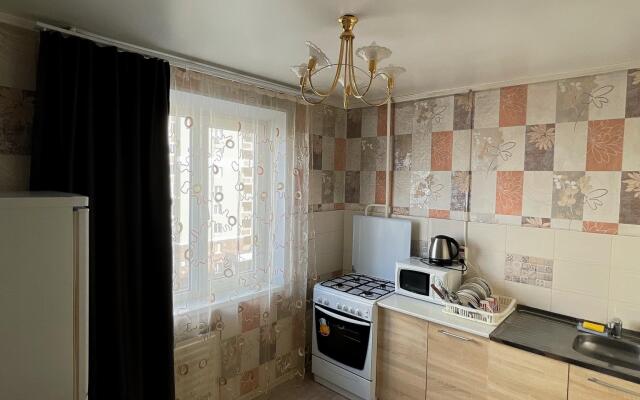 Apartments on Chkalova 57