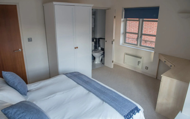 Toothbrush Apartments - Central Ipswich