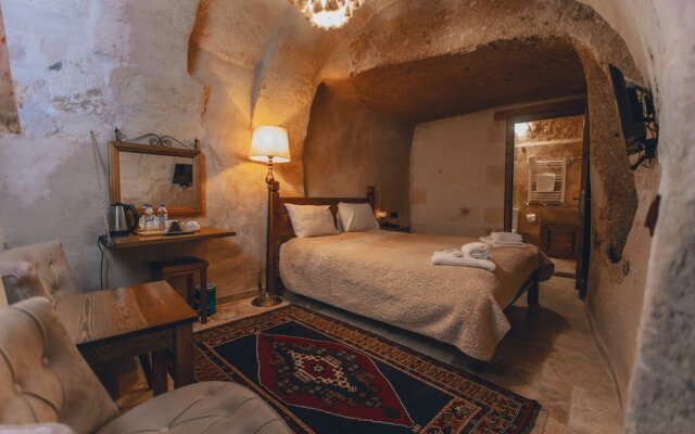 Zula Cave House