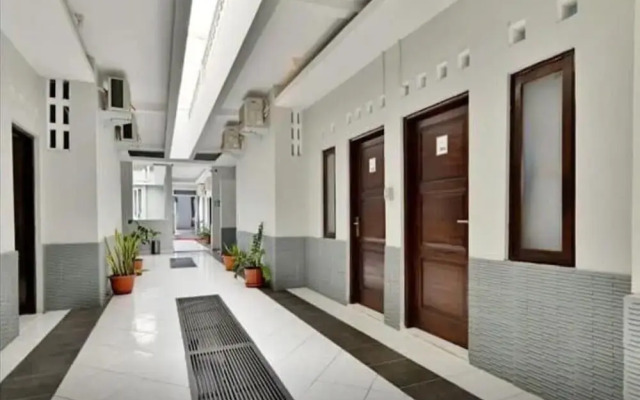 99 Guest House
